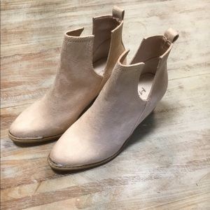 Mi.iM Miracle miles suede booties